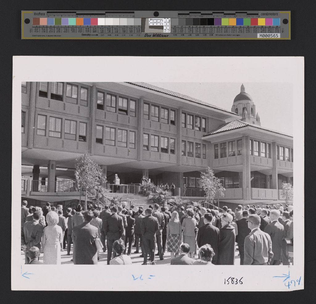 Miniature of Photo of the GSB South Building Dedication