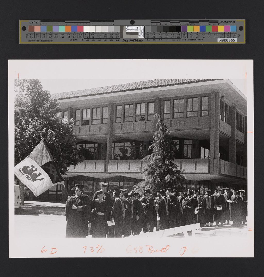 Miniature of Photo of GSB Graduation Class of '73