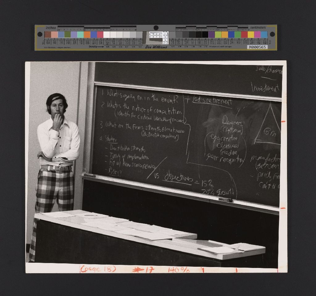Miniature of Photo of Richard Pascale teaching